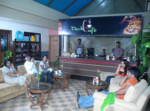 The Upper Deck Resort & Country Club